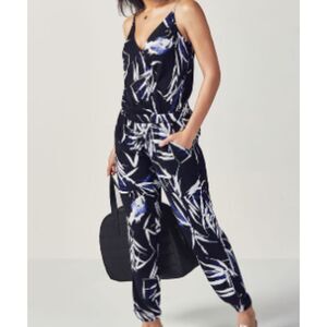 Fabletics Tropical Leaf Print Rayon Jumpsuit Small Spaghetti Strap Resort